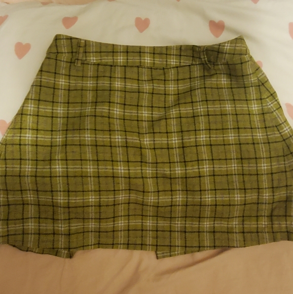 UNIF green clue plaid skirt - Picture 4 of 6